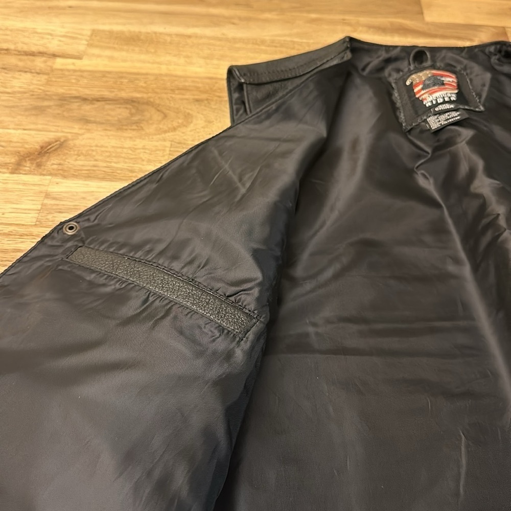 AMERICAN RIDER leather vest - Picture 9 of 10